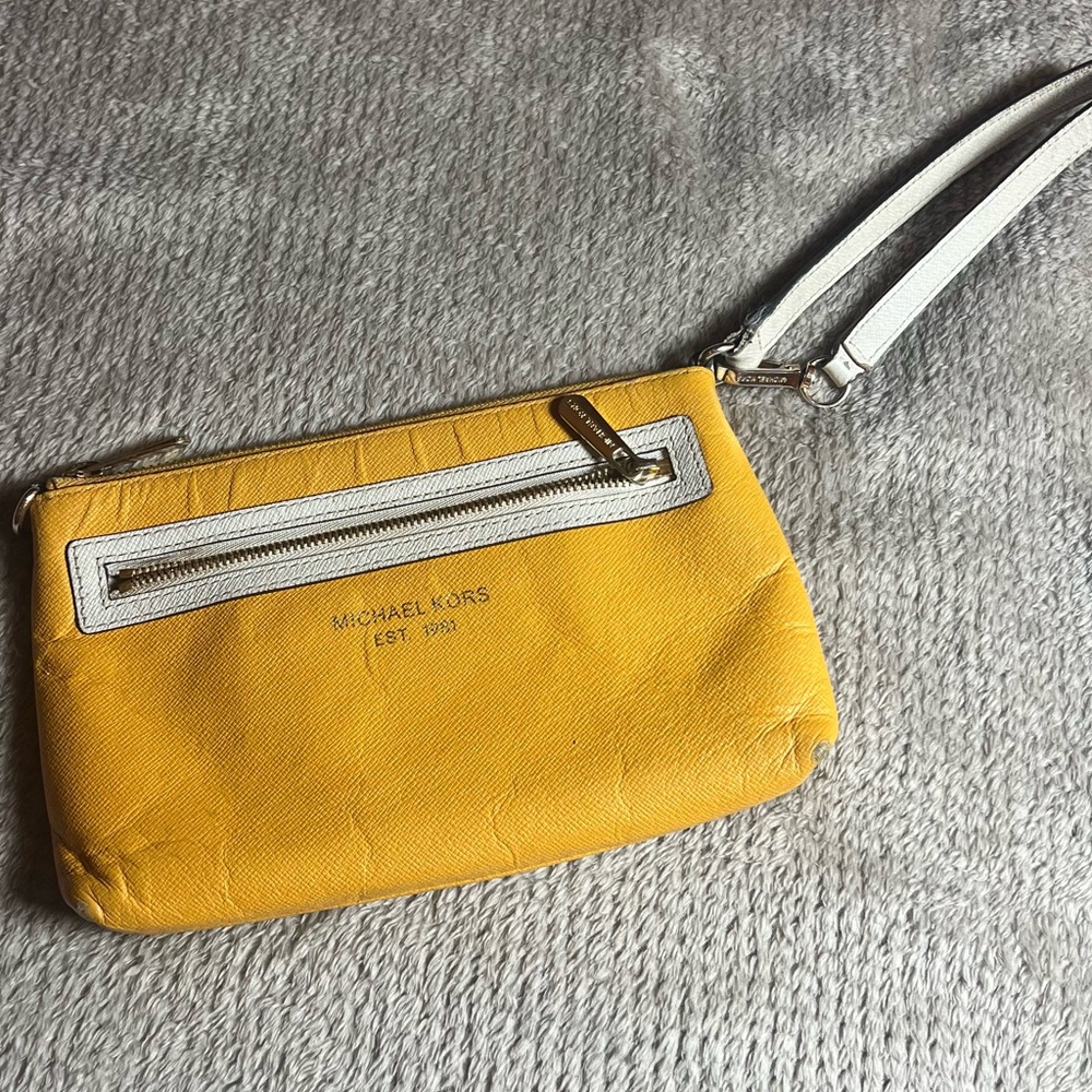 Michael Kors | Wristlet | Yellow